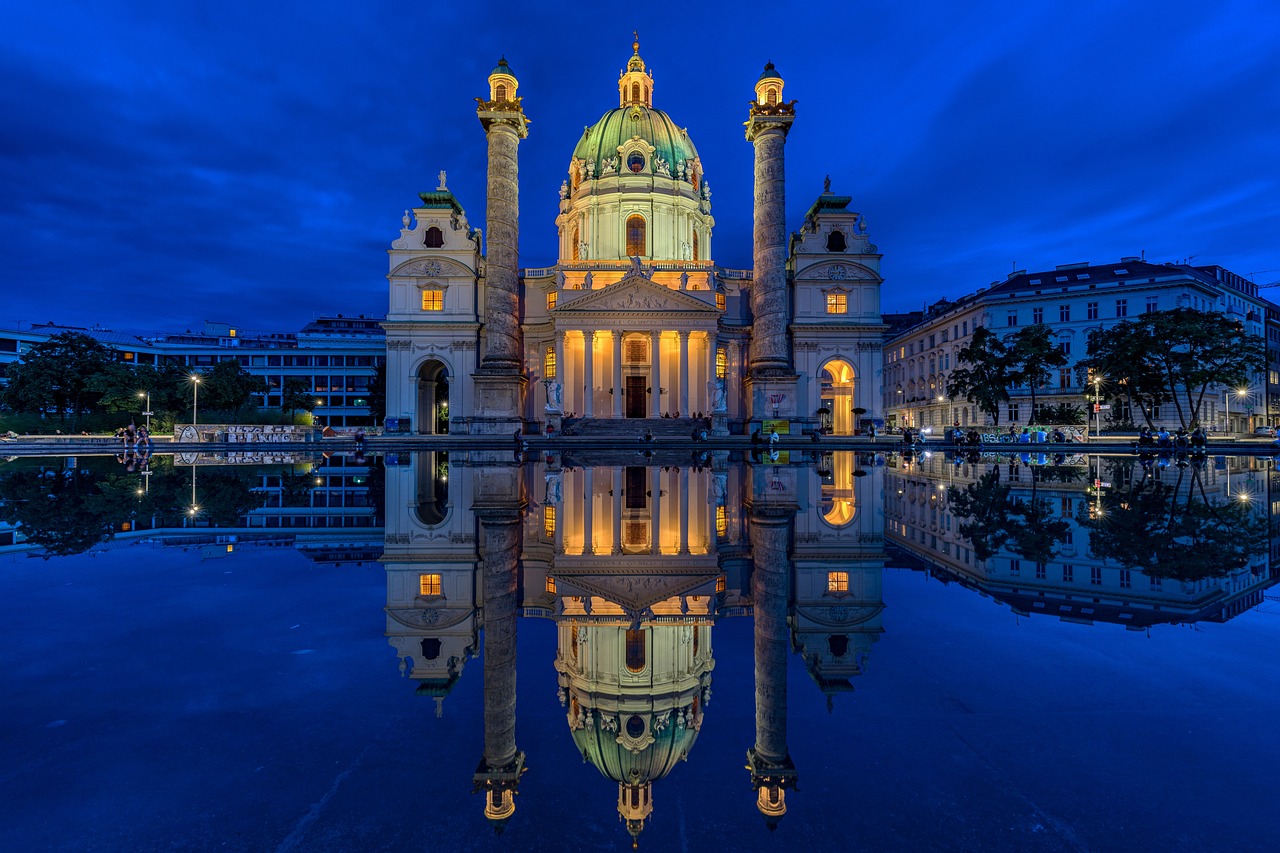 Photo by Mike_68 karlskirche, vienna, austria